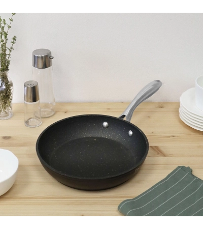 Padella ST-K in alluminio con rivestimento interno antiaderente senza PFAS » Vendita Online » Pinti Inox